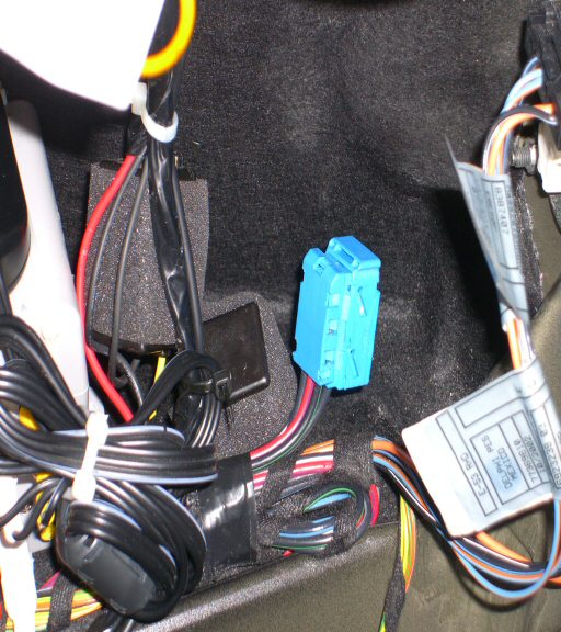 Blue Connector At Right Hand Side In