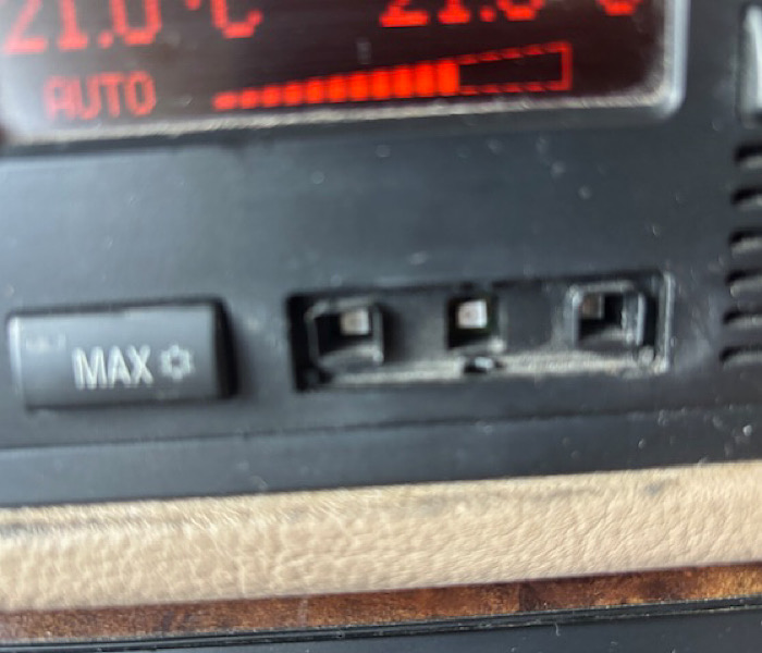 Name:  button1badj.jpg
Views: 63
Size:  94.0 KB