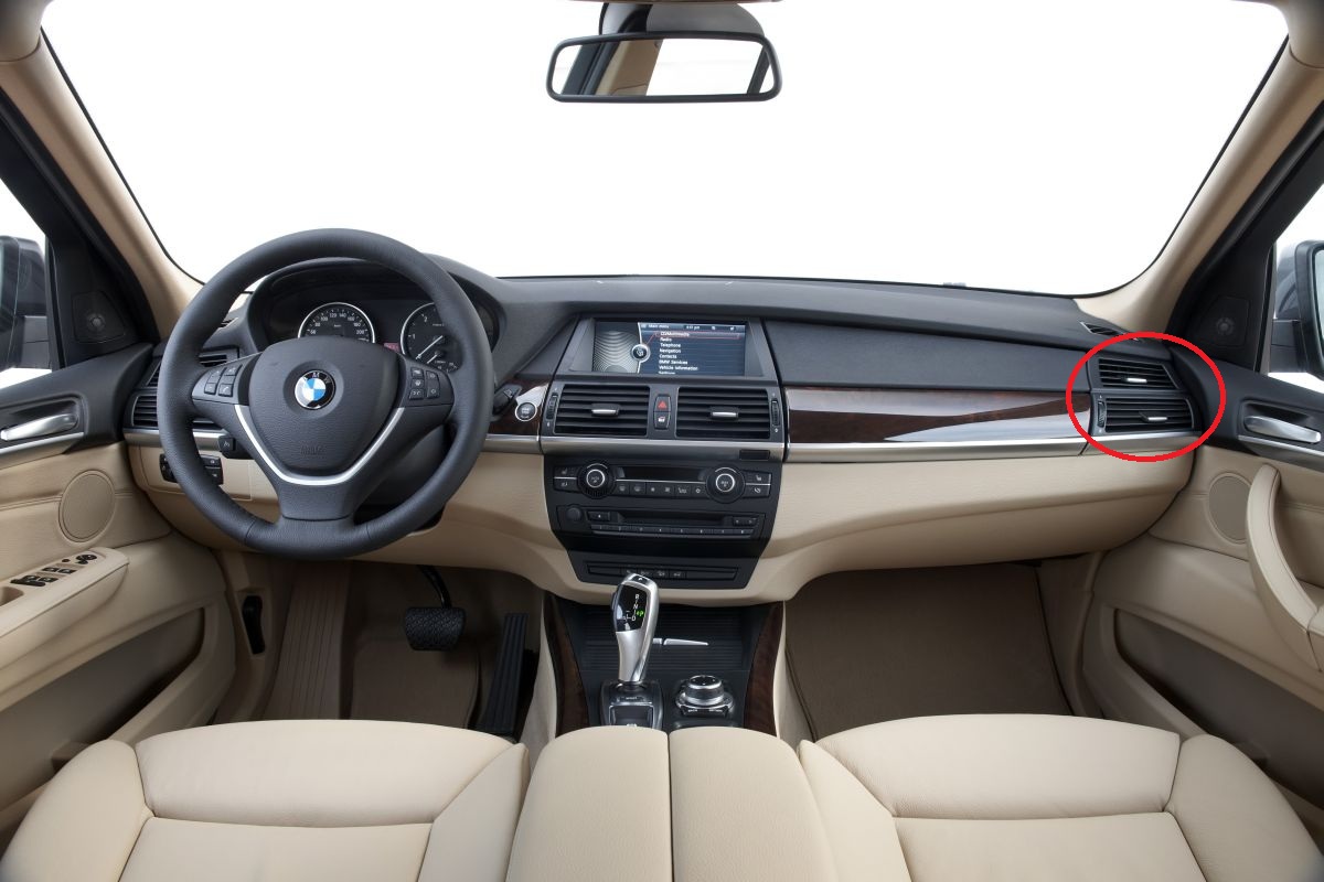 Name:  2011_Facelift_X5033.jpg
Views: 751
Size:  156.7 KB